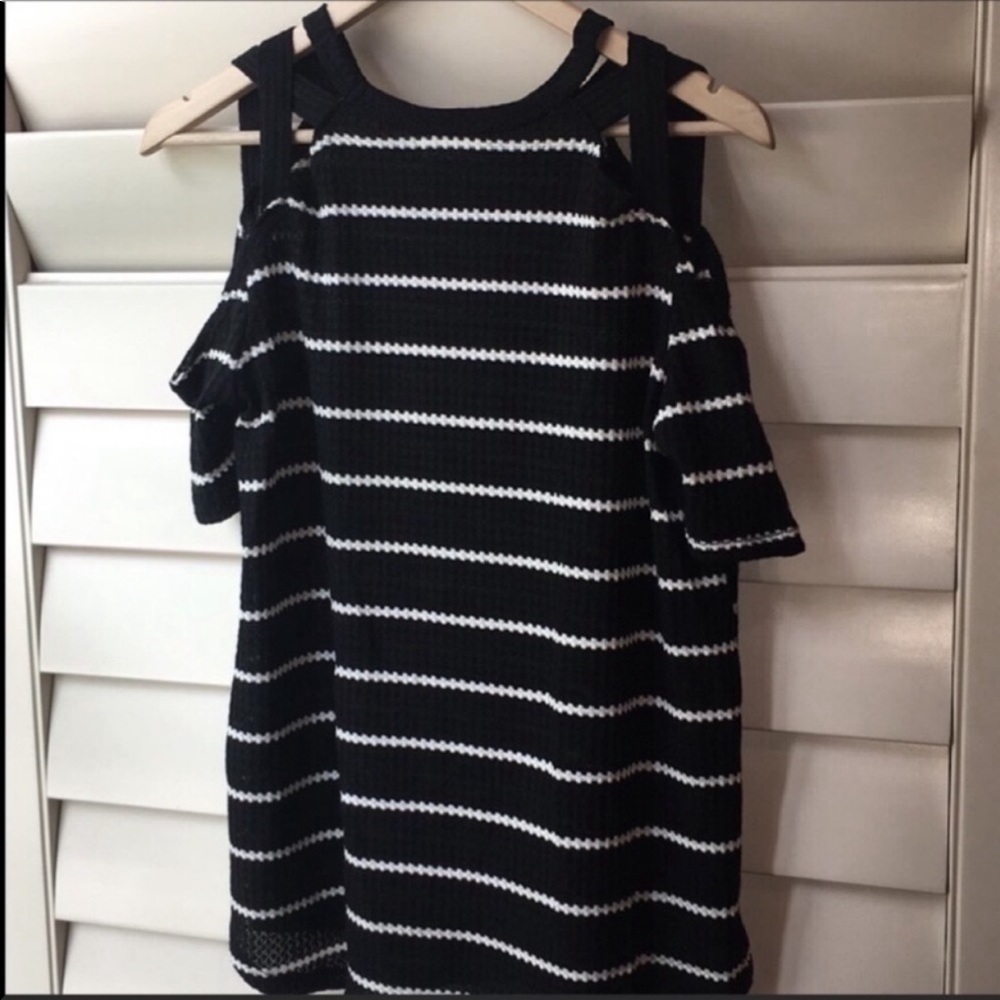 Black Striped Caged Blouse - Picture 4 of 5